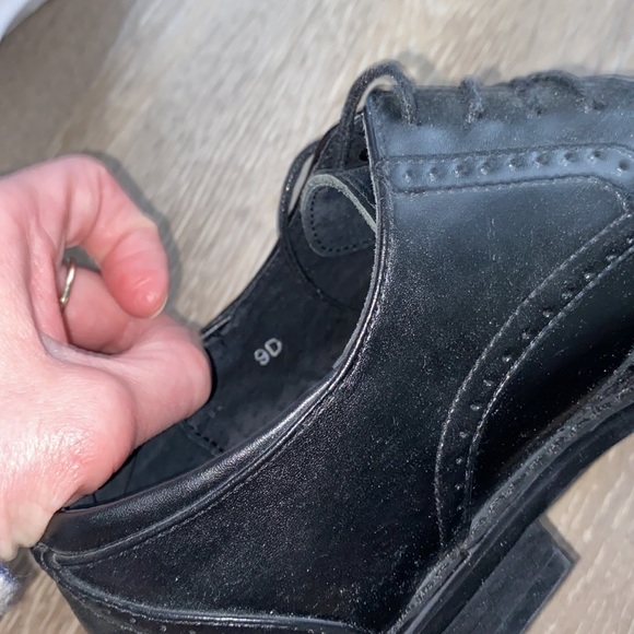 Mens black leather oxfords. - Picture 10 of 11